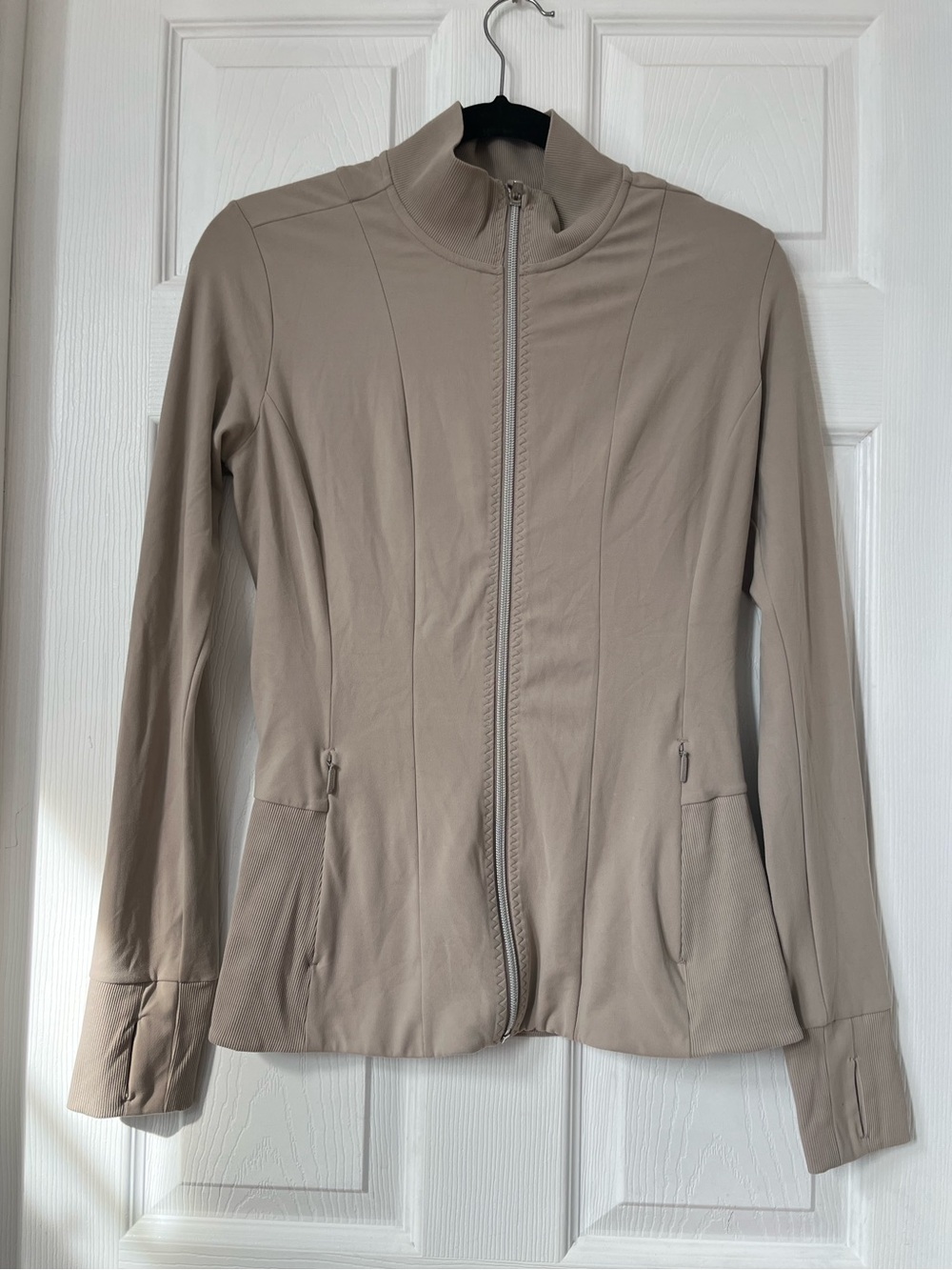 Athleta Shanti Salutation taupe gray Zip-Front performance Jacket size S